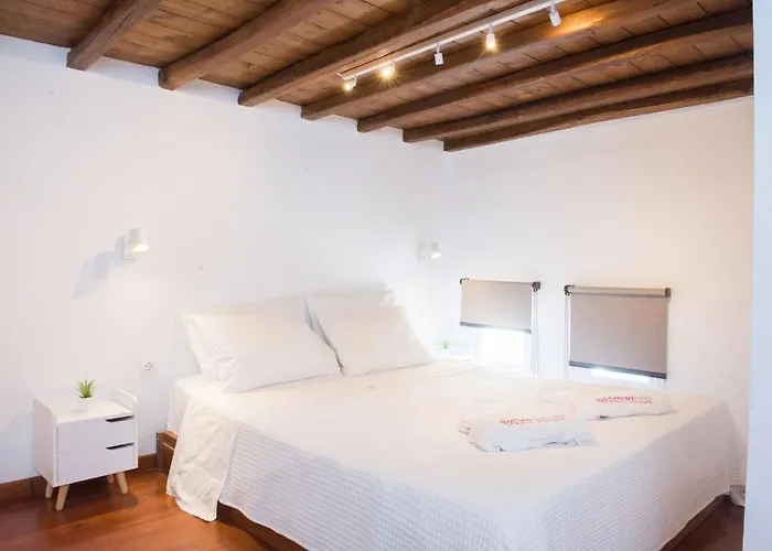 Glamorous 2br In Ornos With Amazing Sea View! Vila