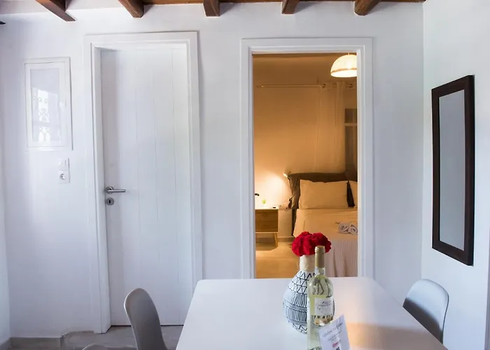 Vila Glamorous 2br In Ornos With Amazing Sea View!